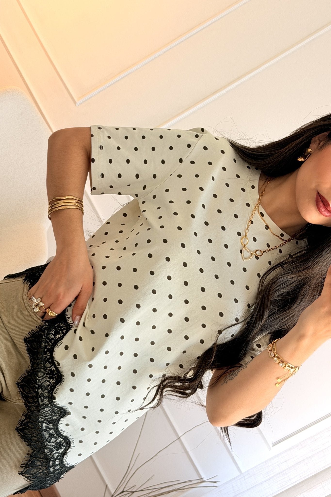 T-shirt de bolinhas com renda - lavishiochict-shirtlavishiochic