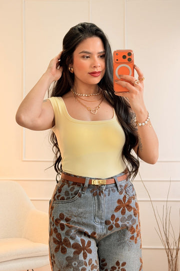 Top Básico com Copas Almofadadas MOCHY - lavishiochicTOPMochy