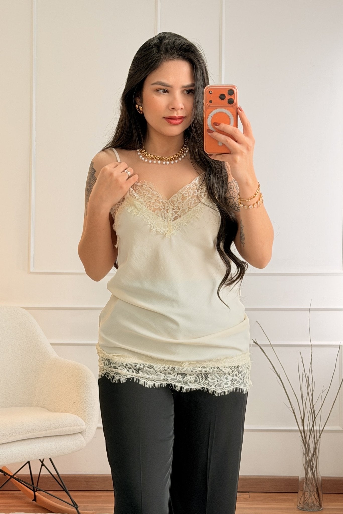 Top com renda LUMINA - lavishiochicTOPlumina