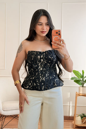 Top corpete em renda floral com saia de folhos - lavishiochicTOPlavishiochic
