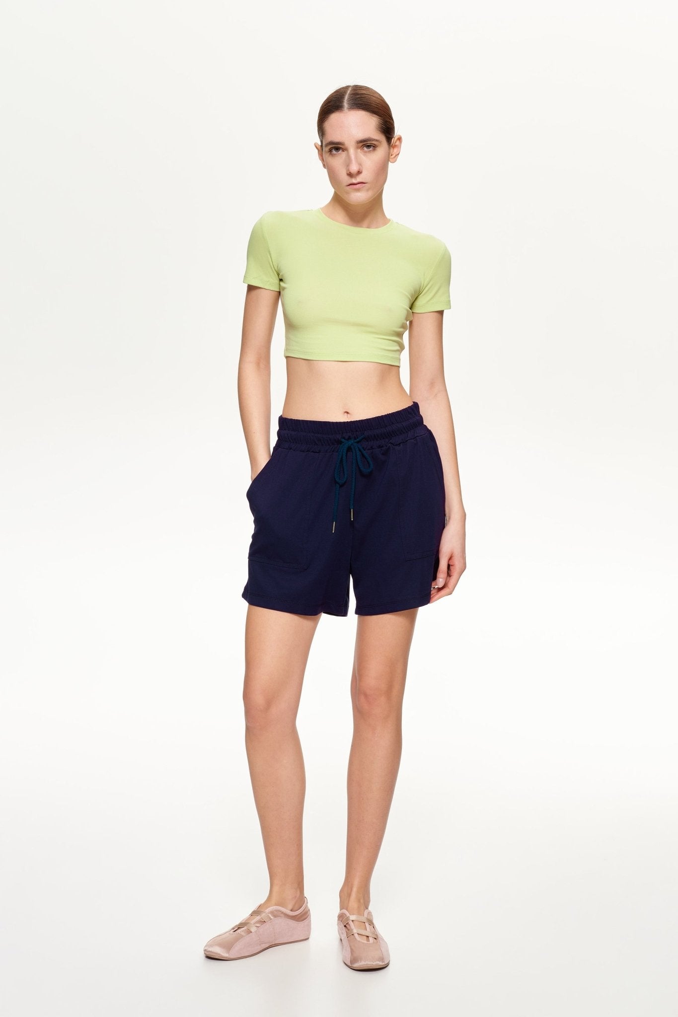 Top cropped LUMINA - lavishiochict-shirtlumina