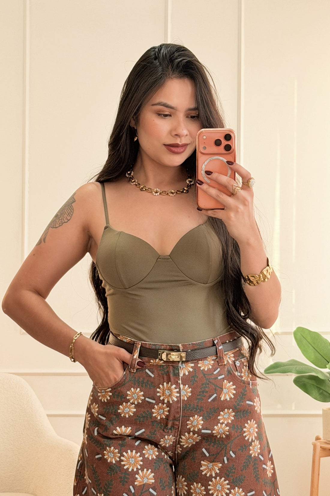 Top de alças finas com copas moldadas 2.0 - lavishiochicTOPlavishiochic