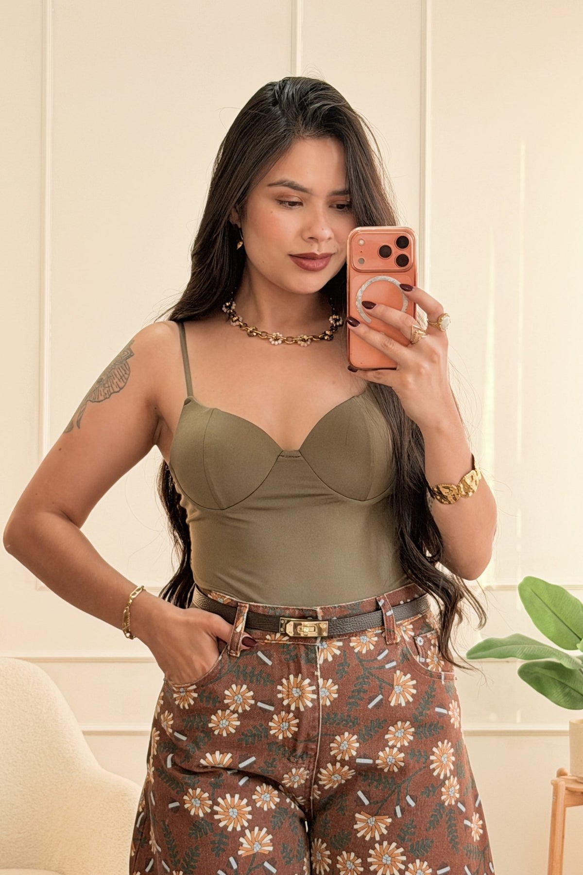 Top de alças finas com copas moldadas 2.0 - lavishiochicTOPlavishiochic