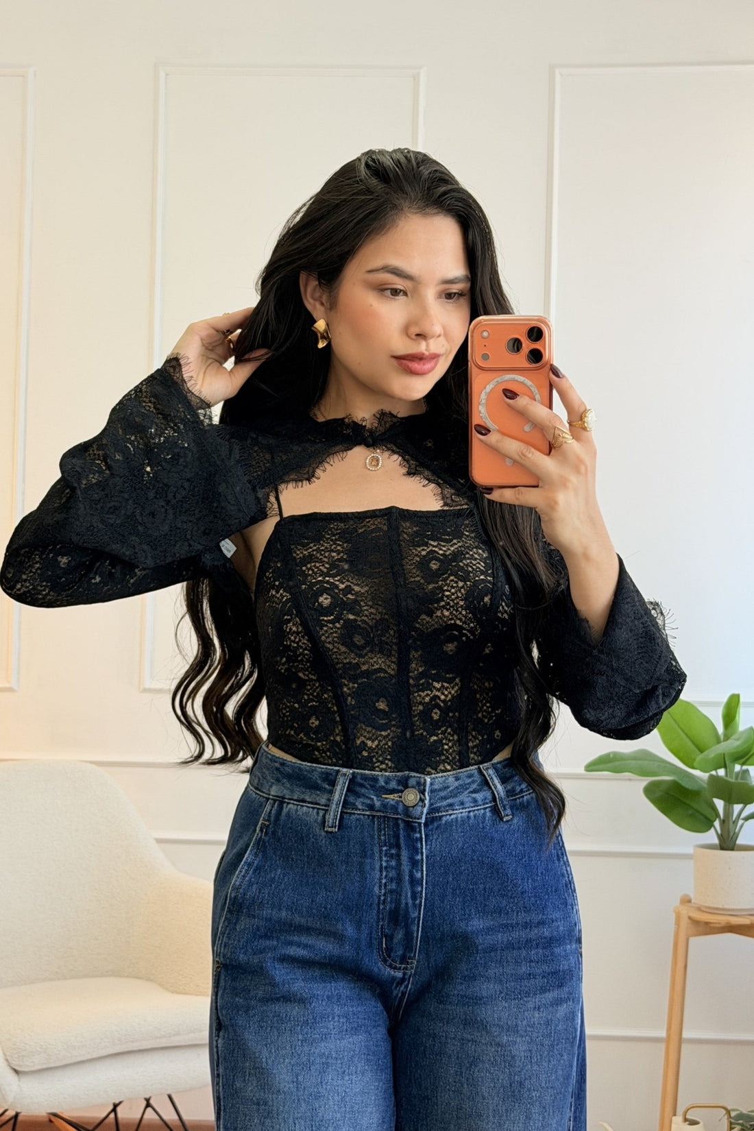 Top em renda estilo corset com mangas flare - lavishiochicBlusalavishiochic