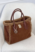 Tote de mão em veludo cotelê com acabamento em pêlo - lavishiochicMalalavishiochic