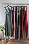 Vestido alça com detalhe de metal e costas amarrável - lavishiochicvestidolavishiochic