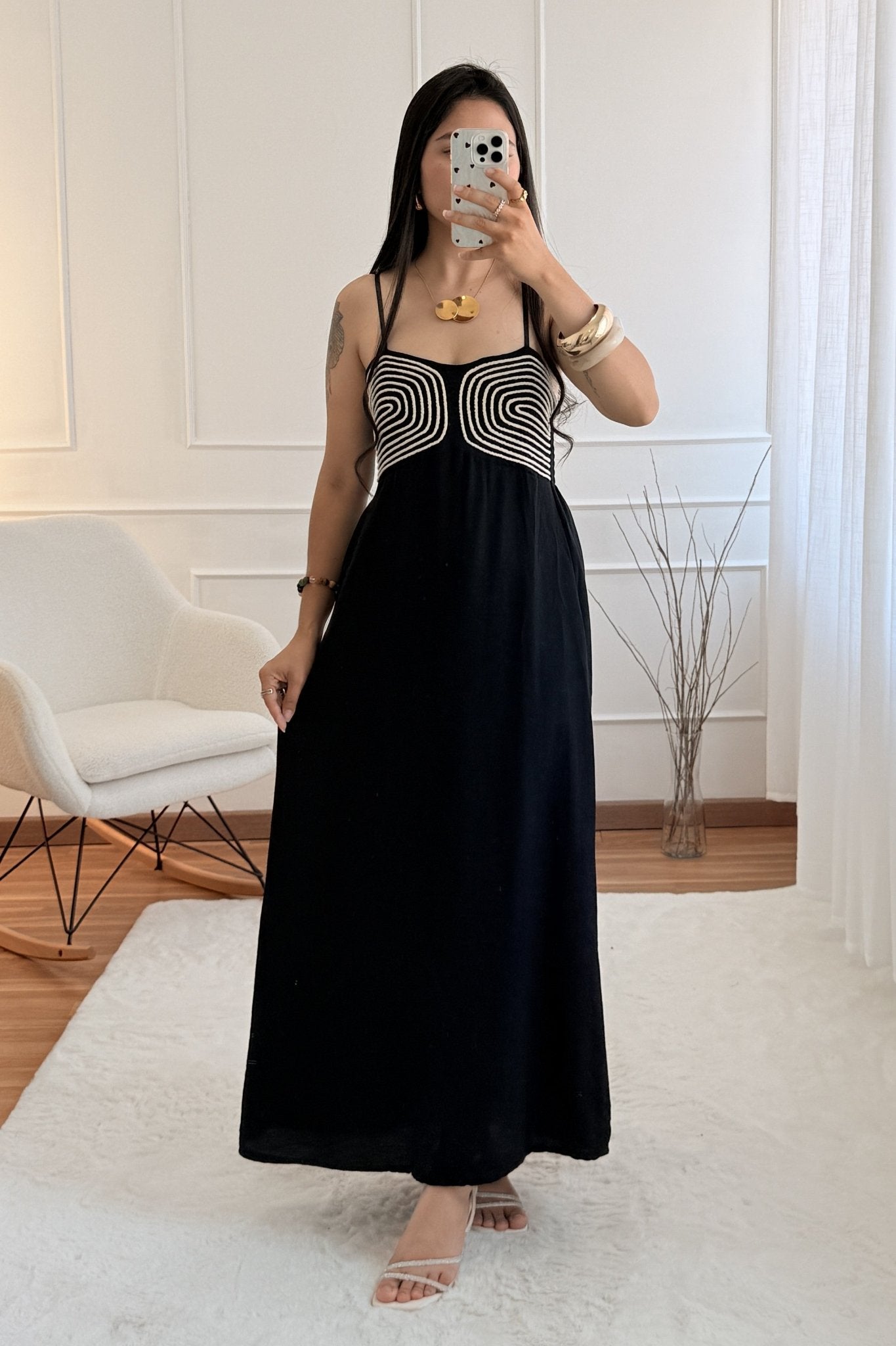 Vestido bordado em relevo - lavishiochicvestidolavishiochic