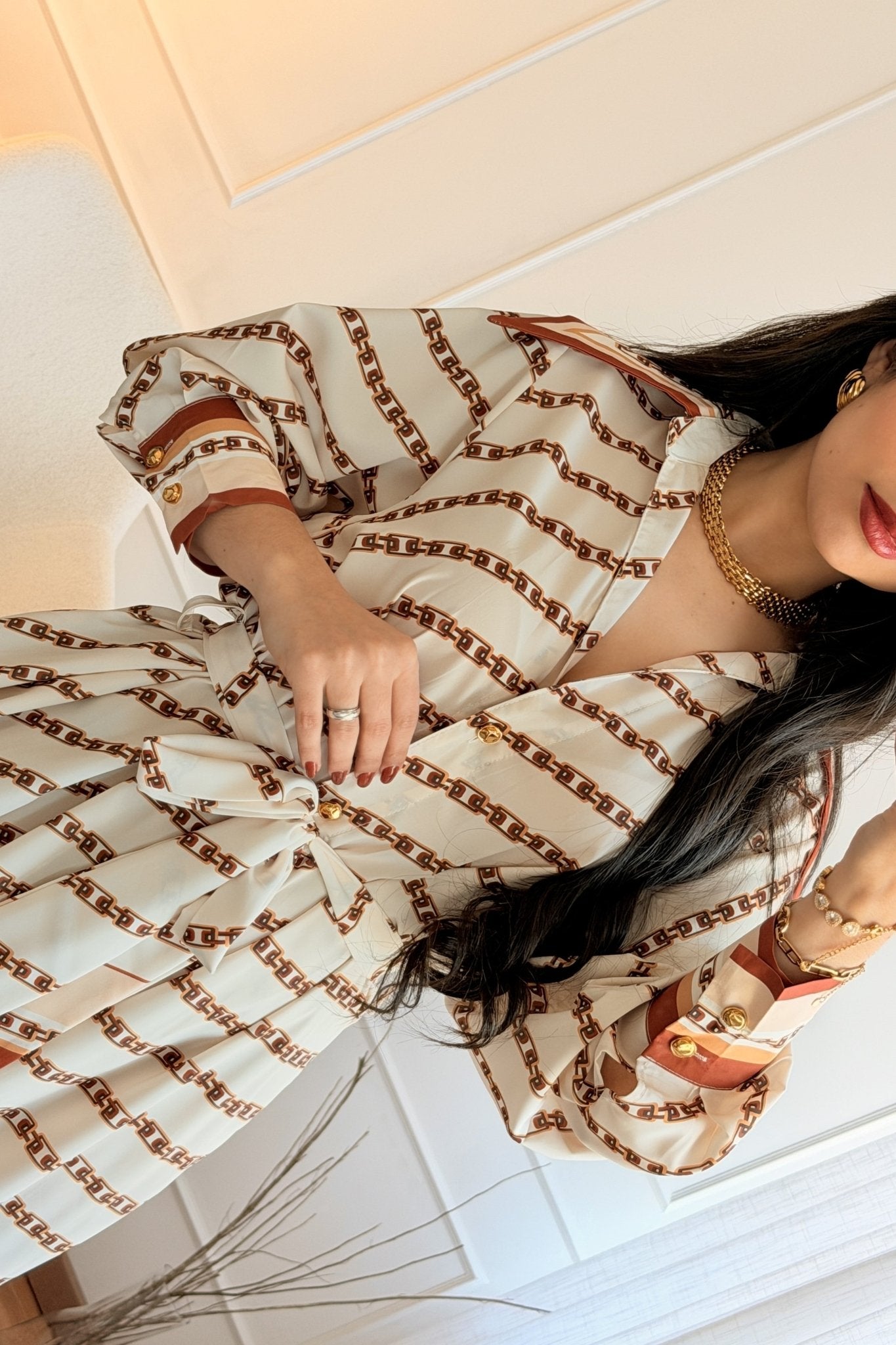 Vestido camiseiro com estampa de correntes - lavishiochicvestidolavishiochic