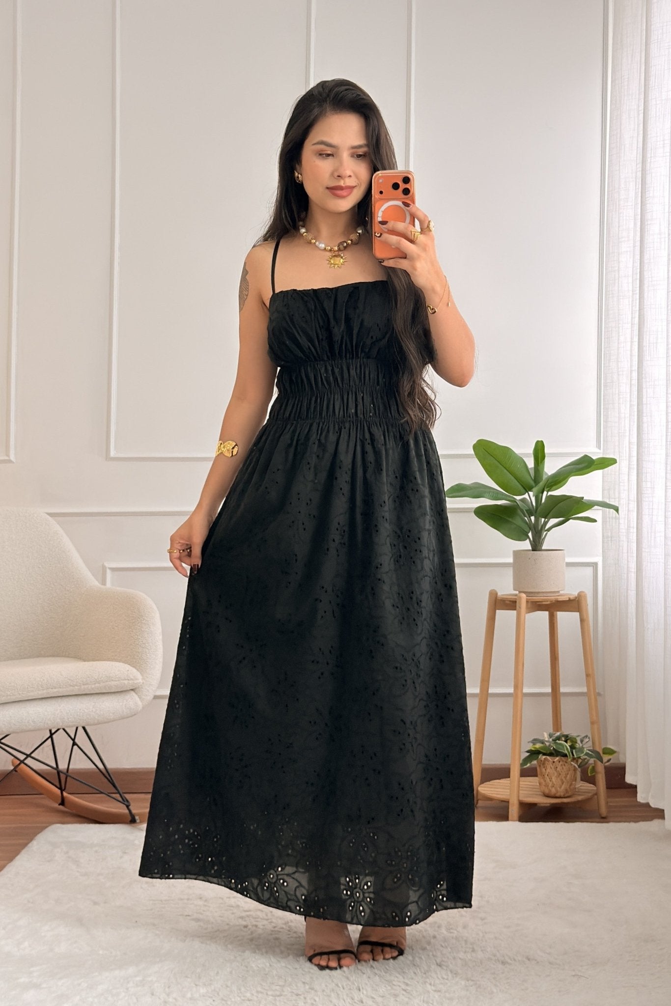 Vestido com alças ajustáveis e bordado inglês - lavishiochicvestidolavishiochic