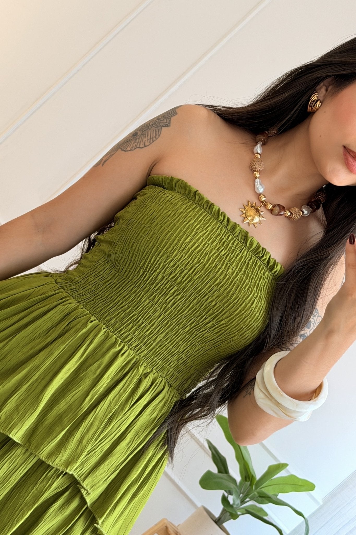 Vestido comprido cai-cai com folhos - lavishiochicvestidolavishiochic