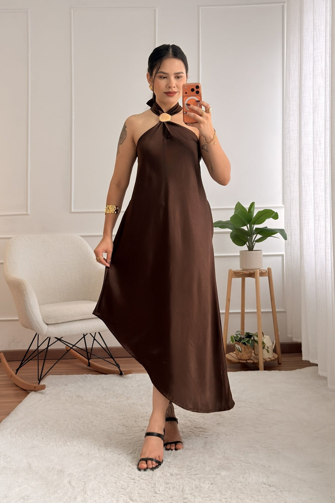 Vestido comprido halter assimétrico - lavishiochicvestidolavishiochic