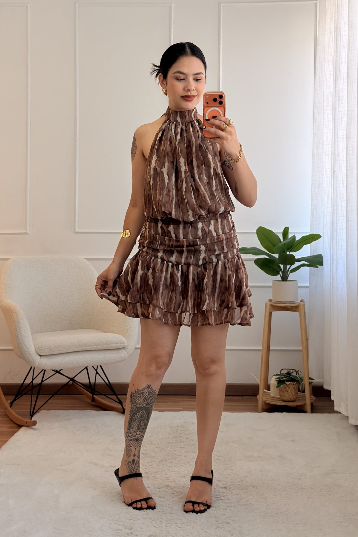 Vestido curto com folhos - IVIVI - lavishiochicvestidoIVIVI