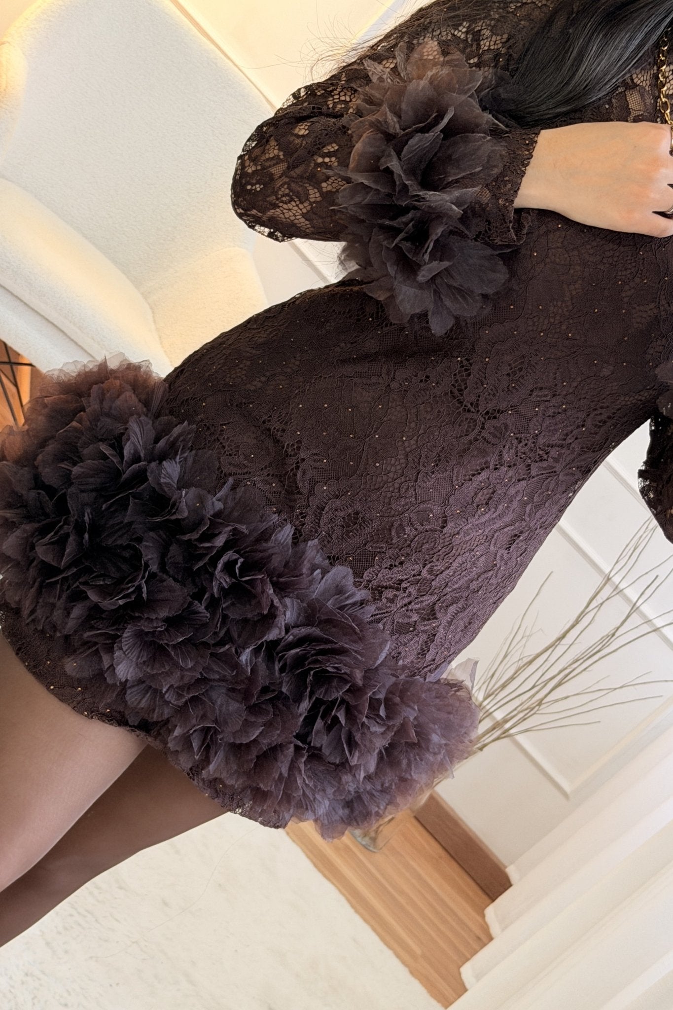 Vestido Curto em Renda - lavishiochicvestidolavishiochic