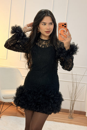 Vestido Curto em Renda - lavishiochicvestidolavishiochic