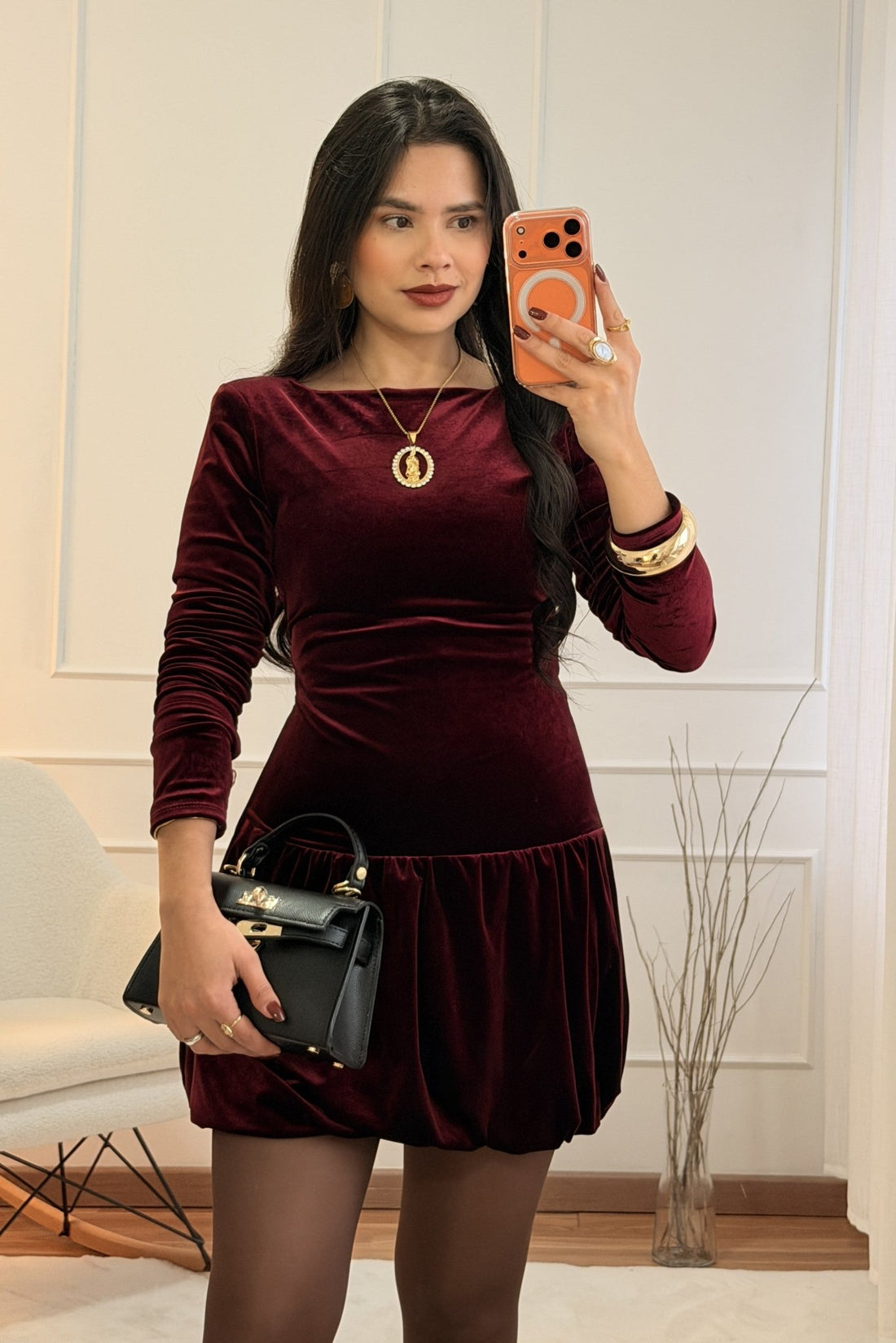 Vestido de Veludo com Decote nas Costas - lavishiochicvestidolavishiochic