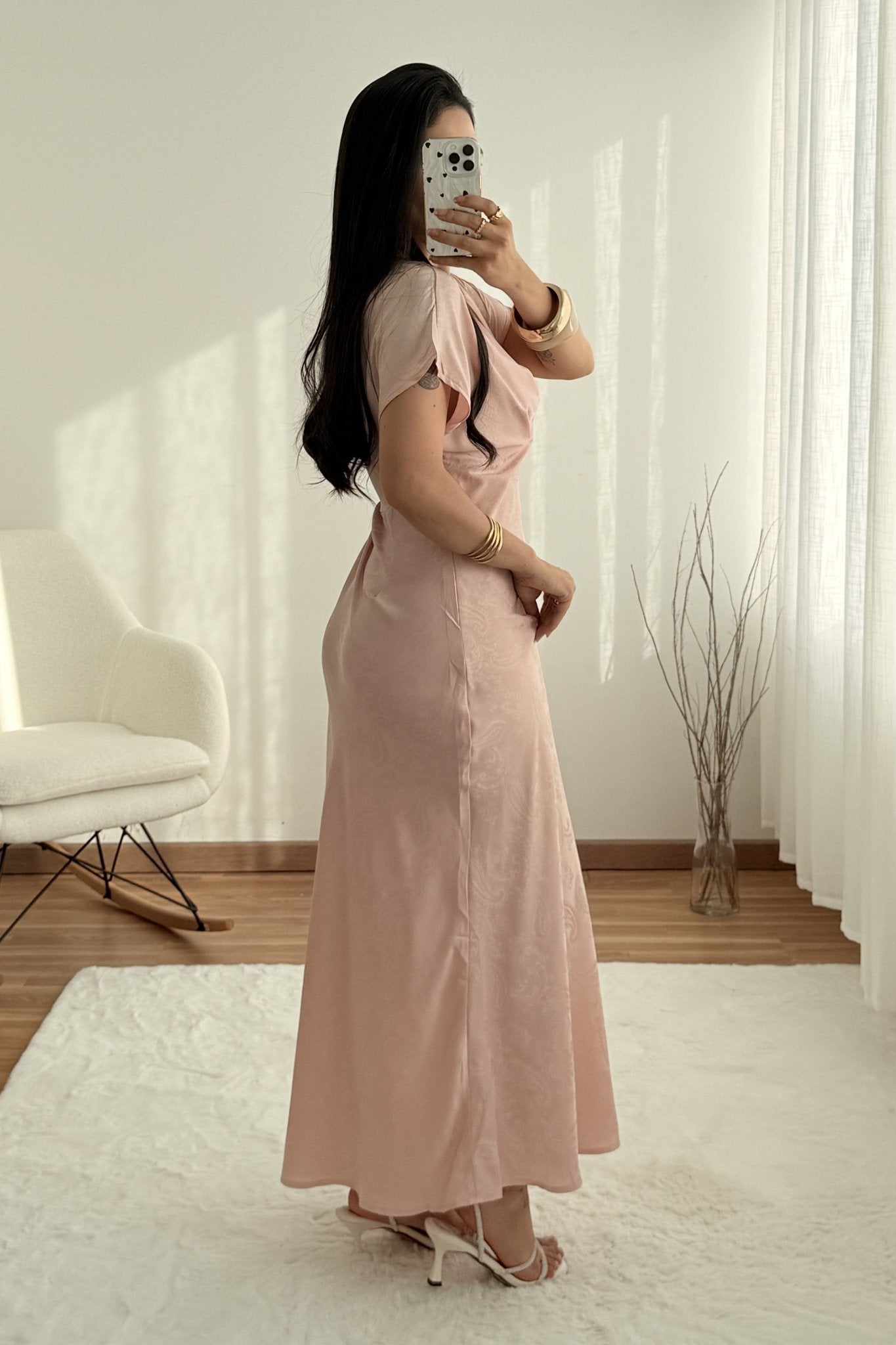 Vestido decote em V e detalhe jacquard - lavishiochicvestidolavishiochic