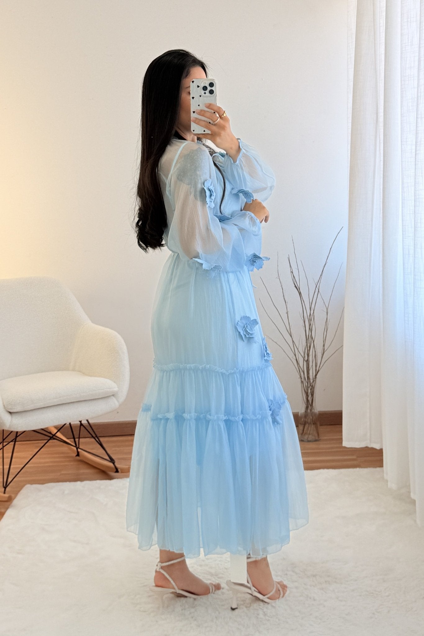 Vestido fluido com design elegante e forro separado - lavishiochicvestidolavishiochic