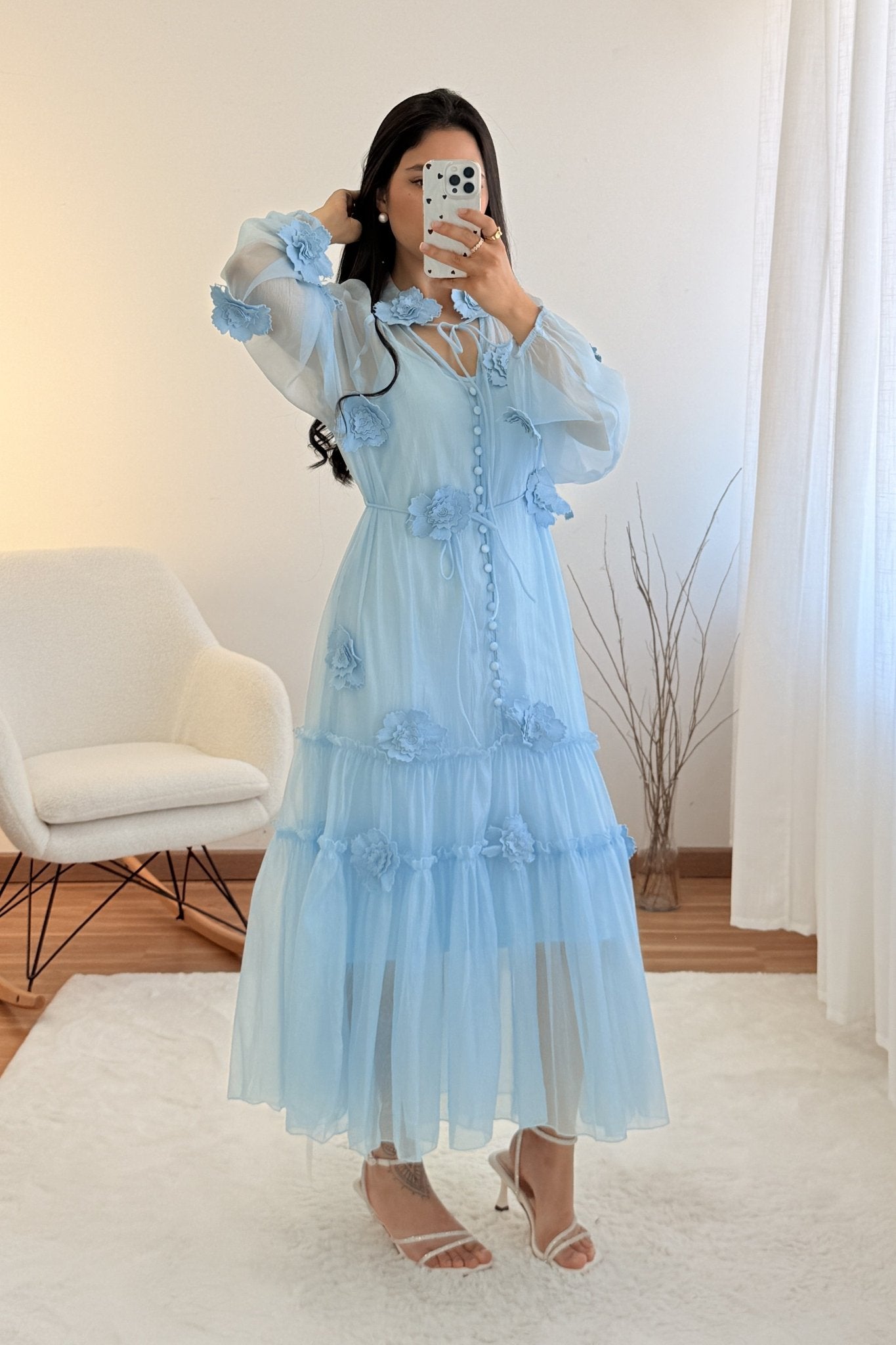 Vestido fluido com design elegante e forro separado - lavishiochicvestidolavishiochic