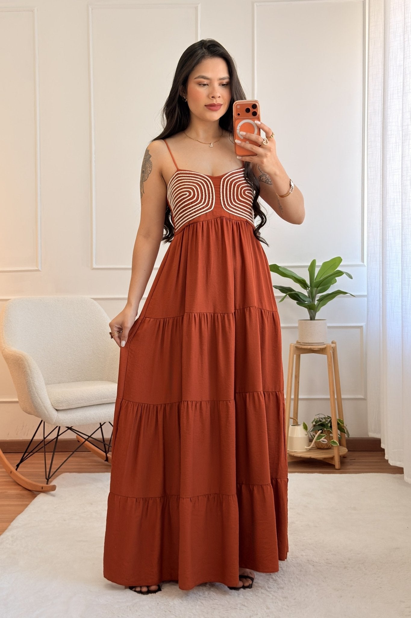 Vestido longo com bordado geométrico - lavishiochicvestidolavishiochic