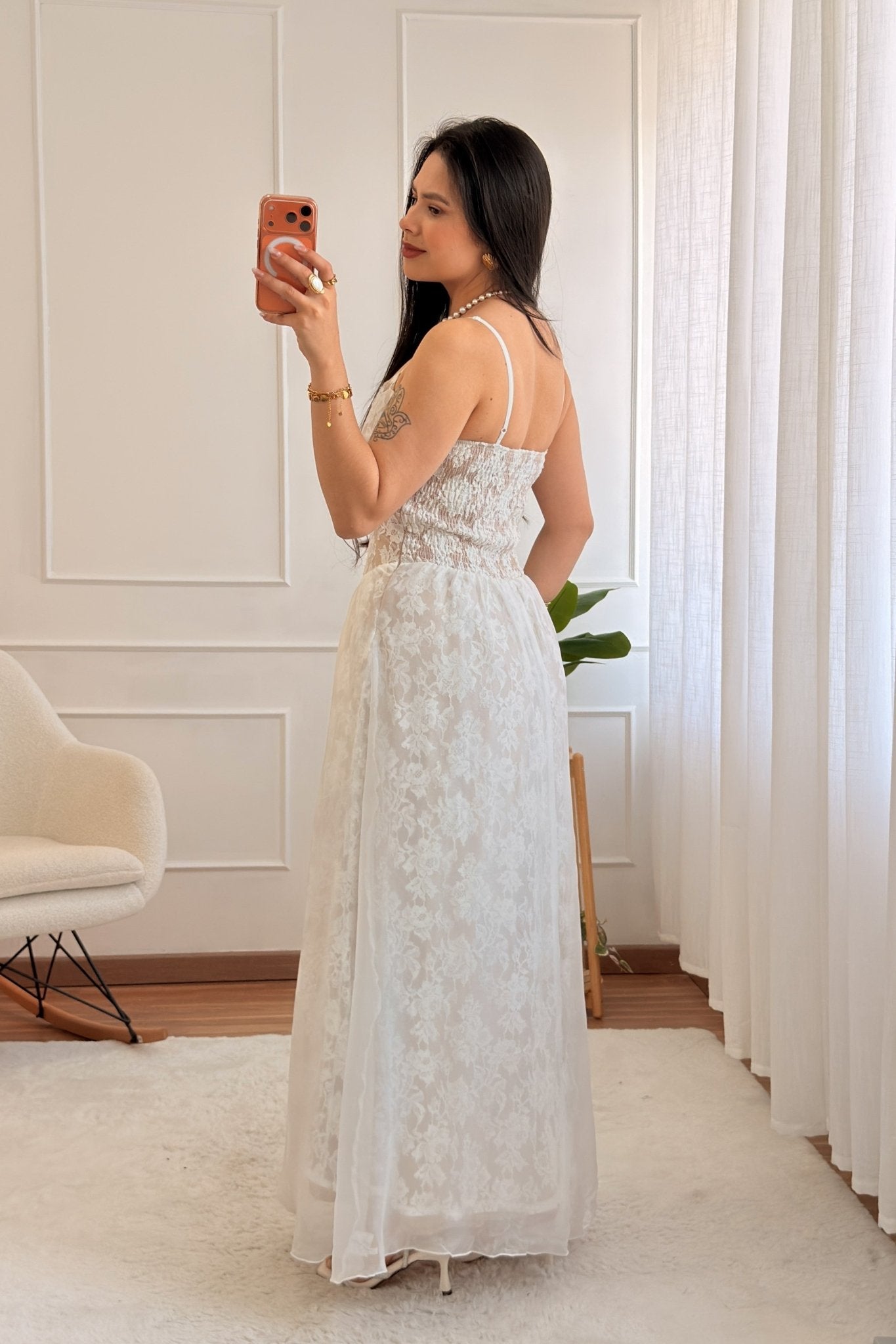 Vestido Longo com Renda e Transparência AZAKA - lavishiochicvestidoAZAKA