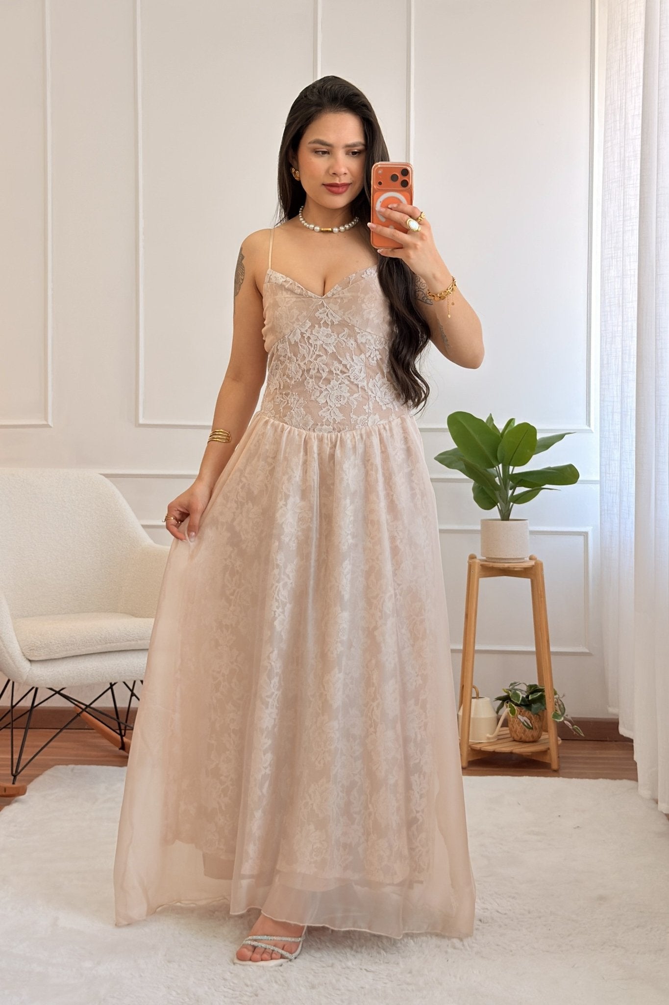 Vestido Longo com Renda e Transparência AZAKA - lavishiochicvestidoAZAKA