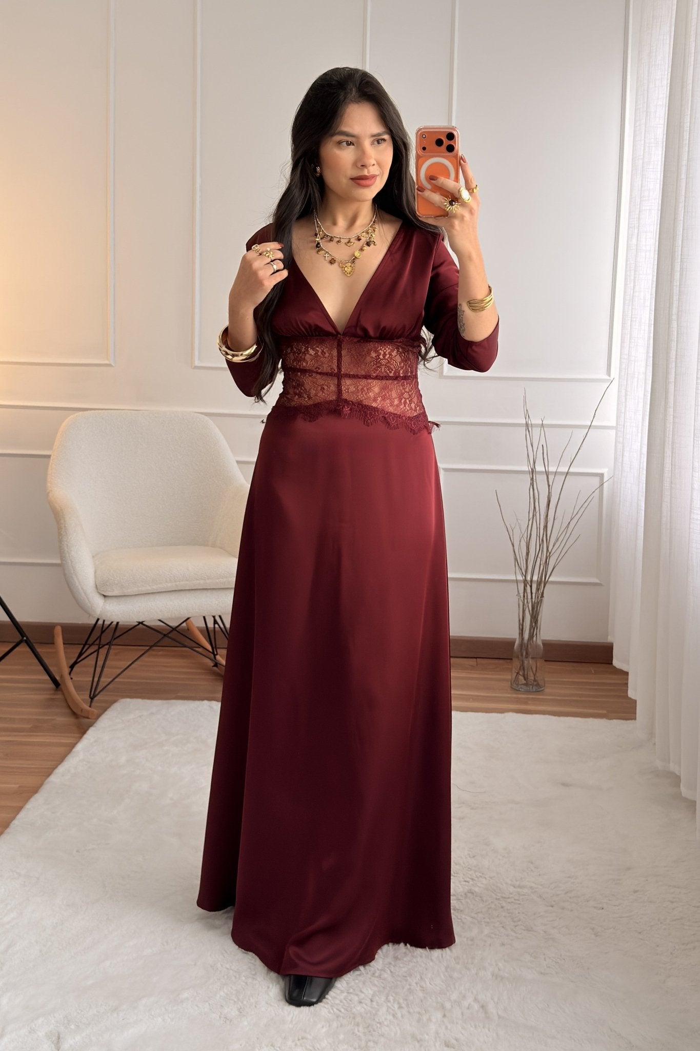 Vestido longo em cetim com renda - lavishiochicvestidolavishiochic