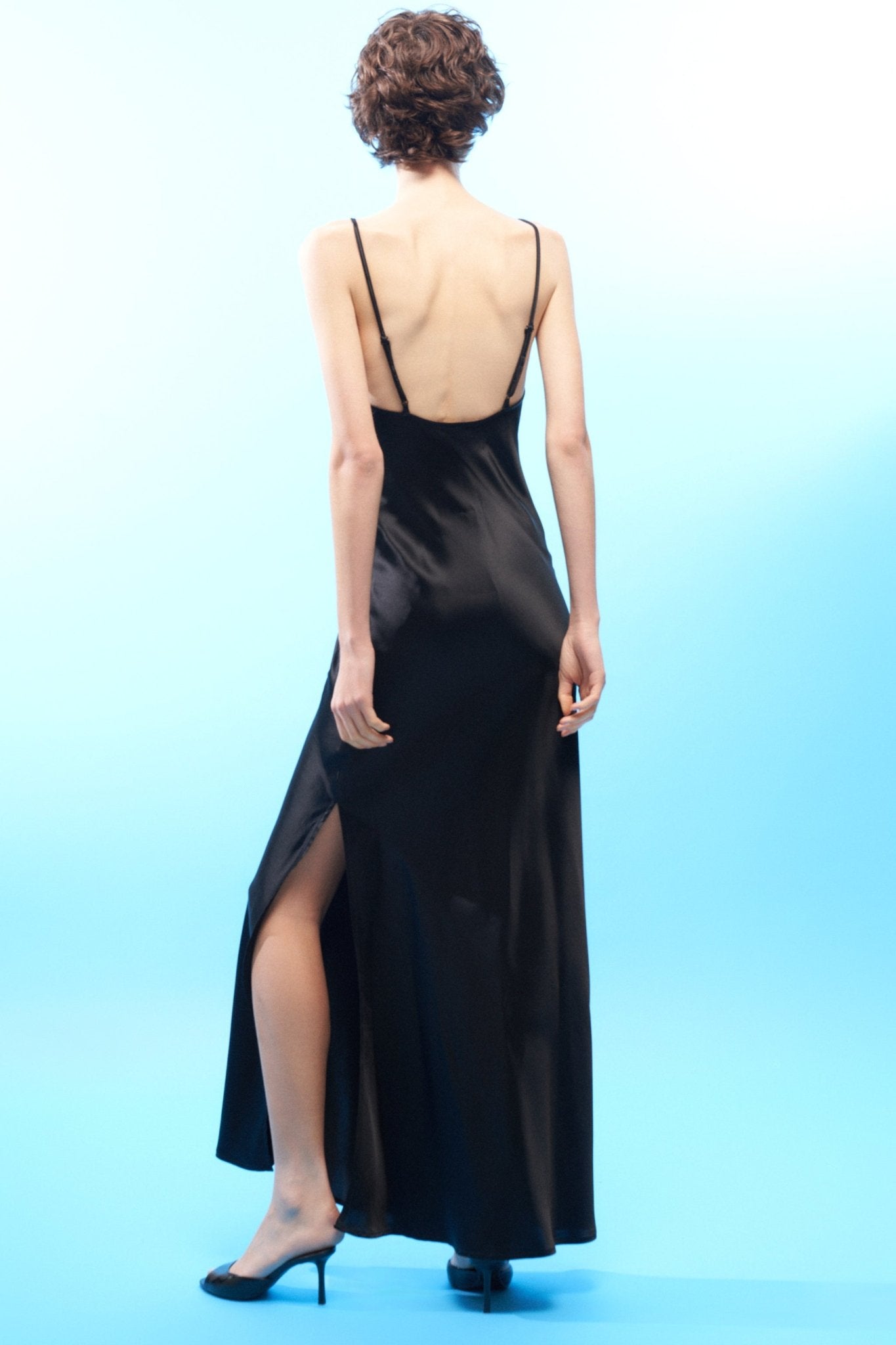 Vestido longo em cetim fluido LUMINA - lavishiochicvestidolumina