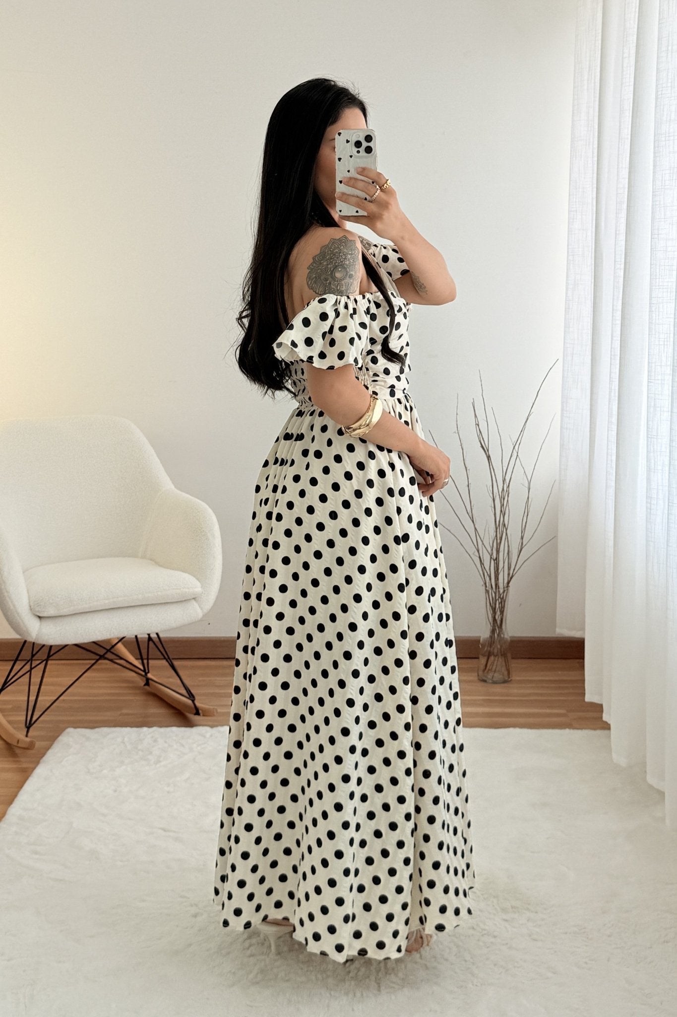 Vestido longo ombro a ombro com bolinhas AZAKA - lavishiochicvestidoAZAKA