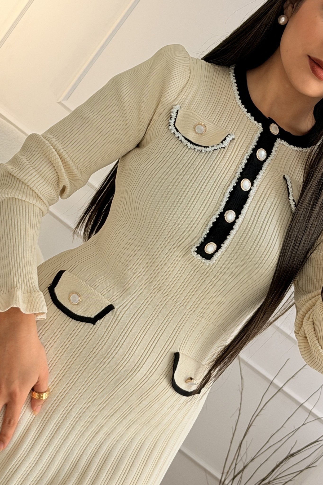 Vestido malha e botões de pérola - lavishiochicvestidolavishiochic