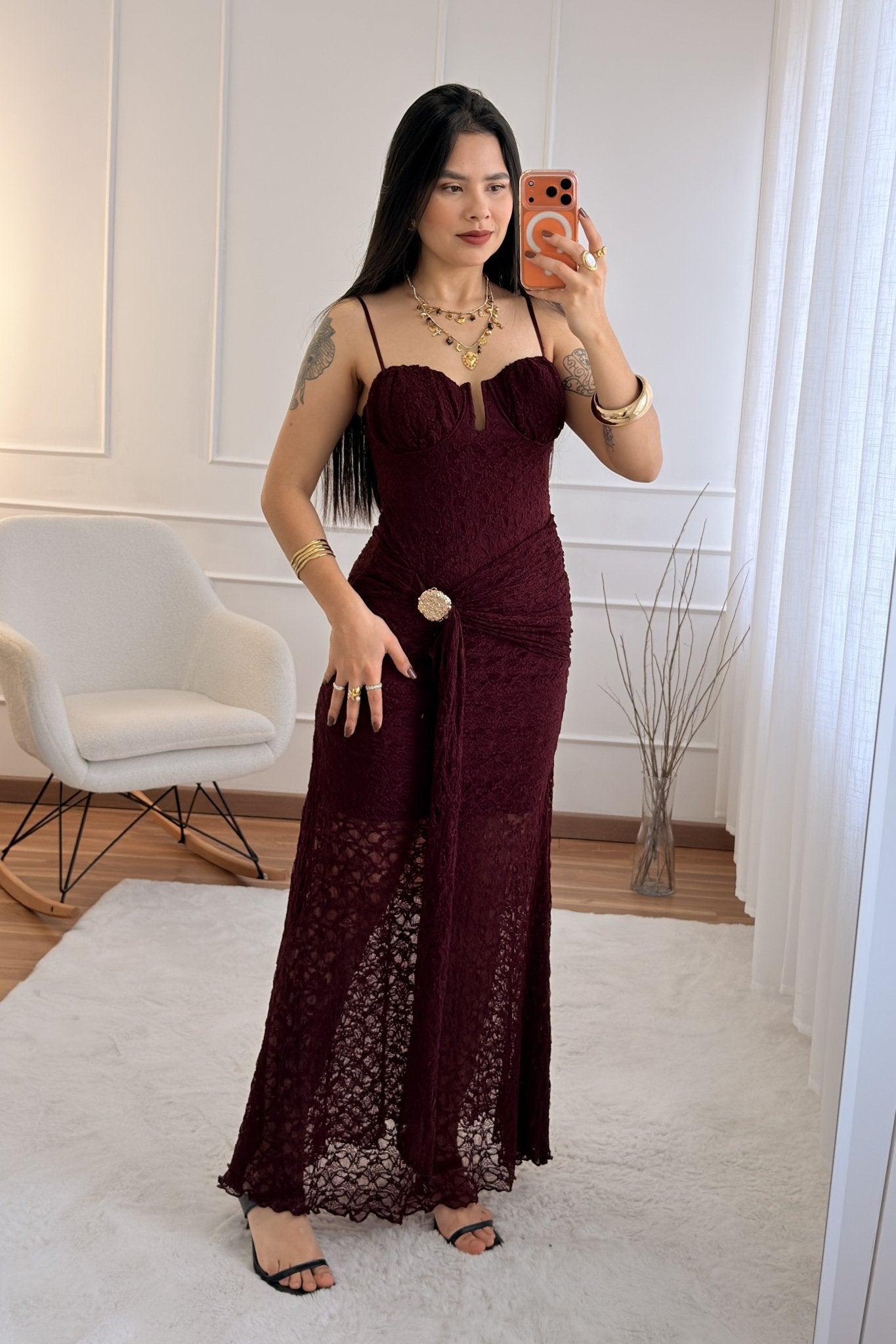 Vestido renda com detalhe de torção - lavishiochicvestidolavishiochic